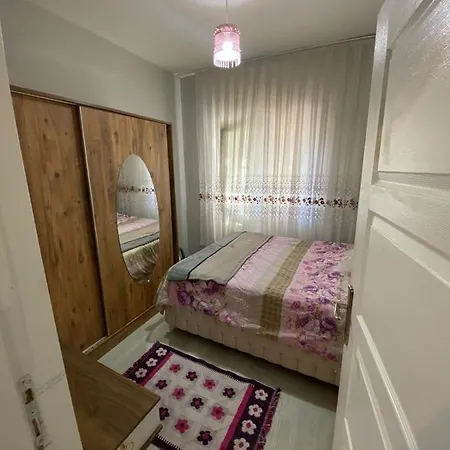 2+1 Full Furnitured House In Center Apartment Antalya